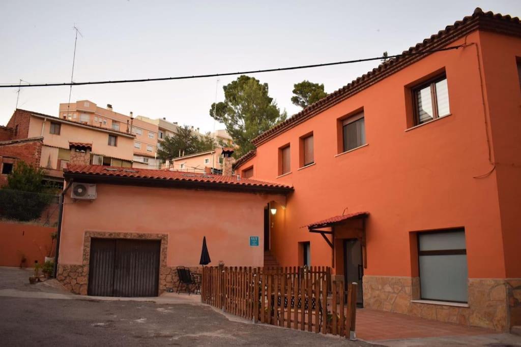 El Vinilo. Aparcamiento Exterior Gratuito Teruel Exterior foto